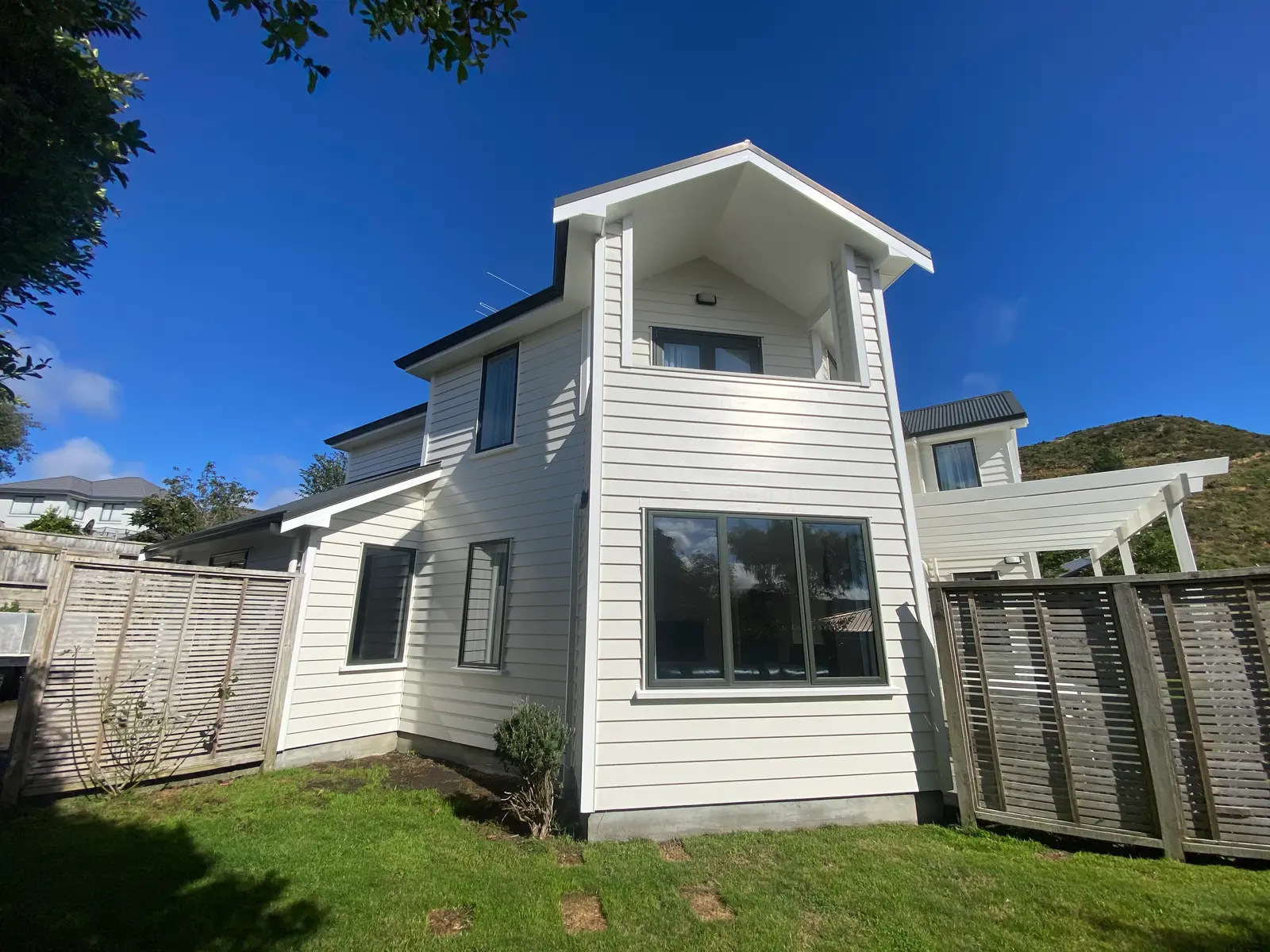 Exterior House Painting Johnsonville Wellington | Wellington Decorators