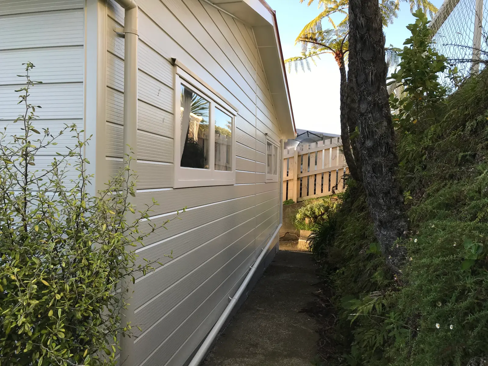 Exterior House Painting Lyall Bay Wellington | Wellington Decorators