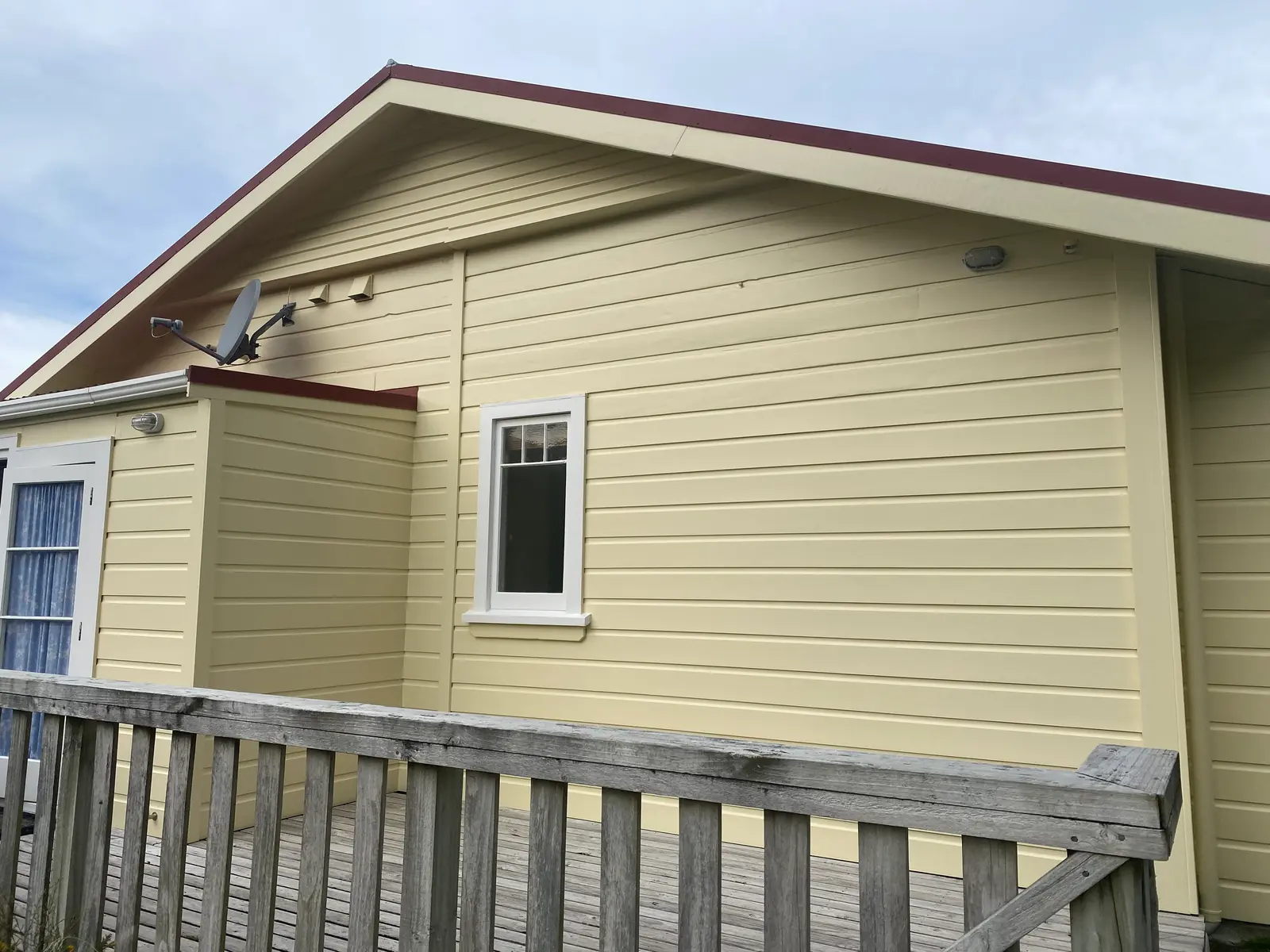 Exterior House Painting Lyall Bay Wellington | Wellington Decorators
