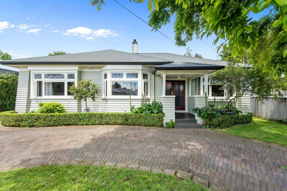 Professional Exterior House Painting Services Wellington Decorators