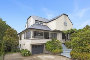Find Perfect Exterior House Colour Schemes NZ with Dulux and Resene