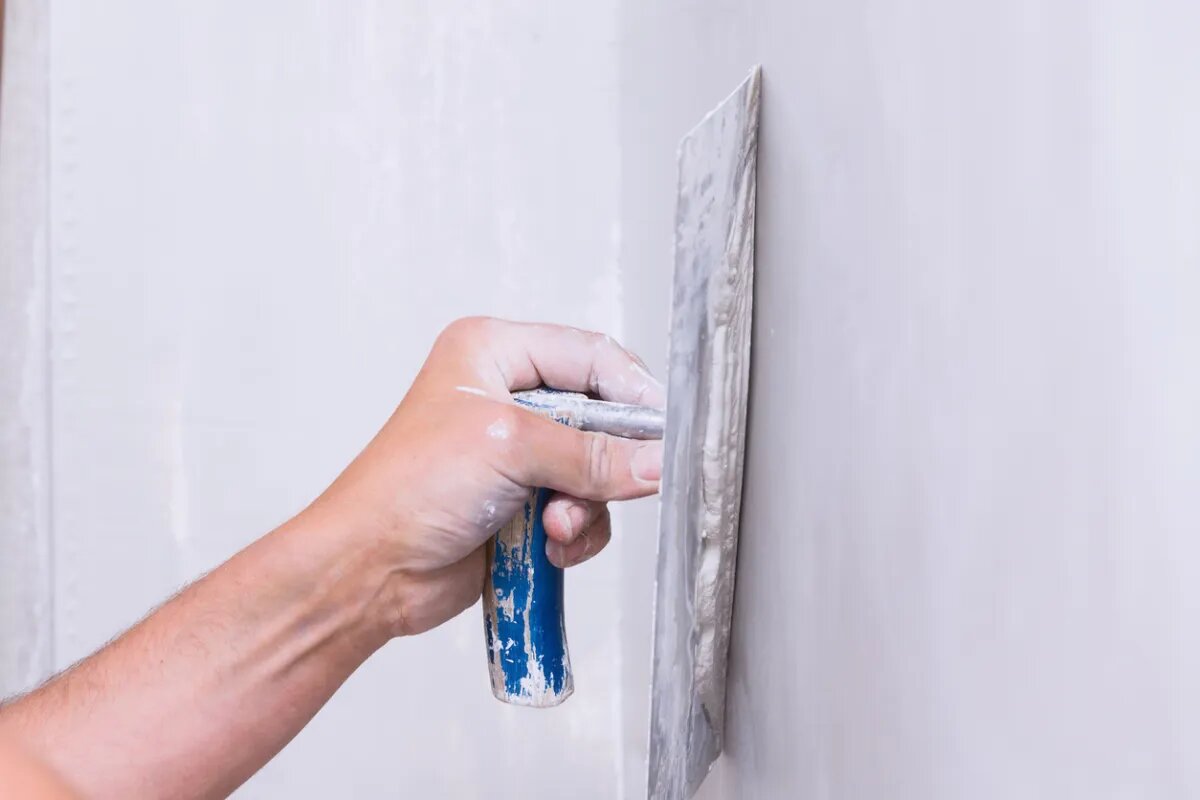 Understanding the Difference Between GIB Stopping and Plastering for Smooth Interior Walls