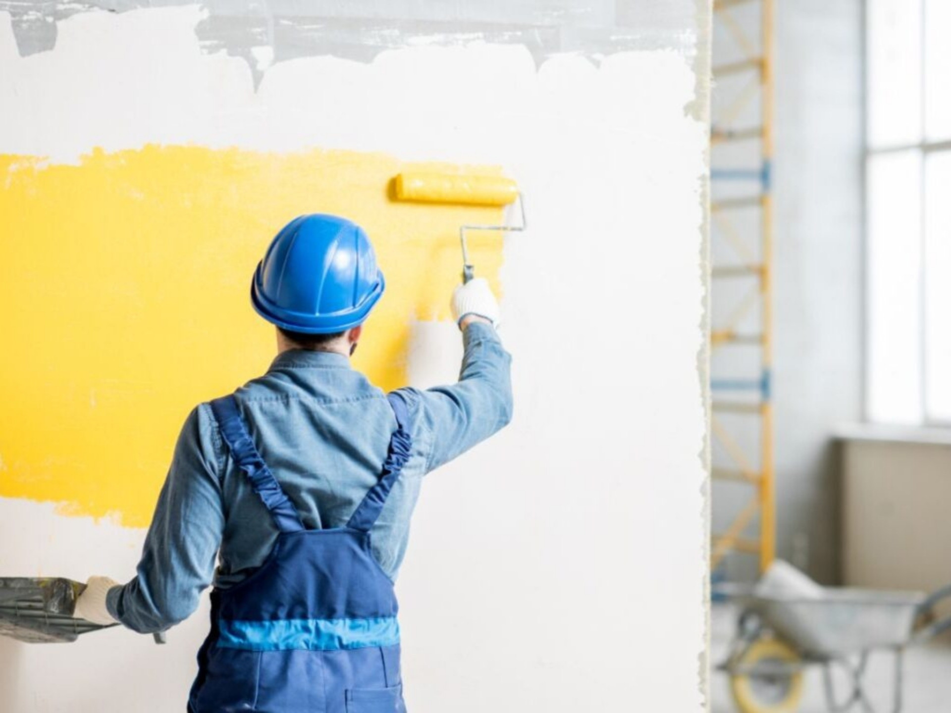 Interior Painting Painters in Wellington: How to Compare, Choose, and Save Money 3 Final Walkthrough and Cleanup from a Professional Painting Company